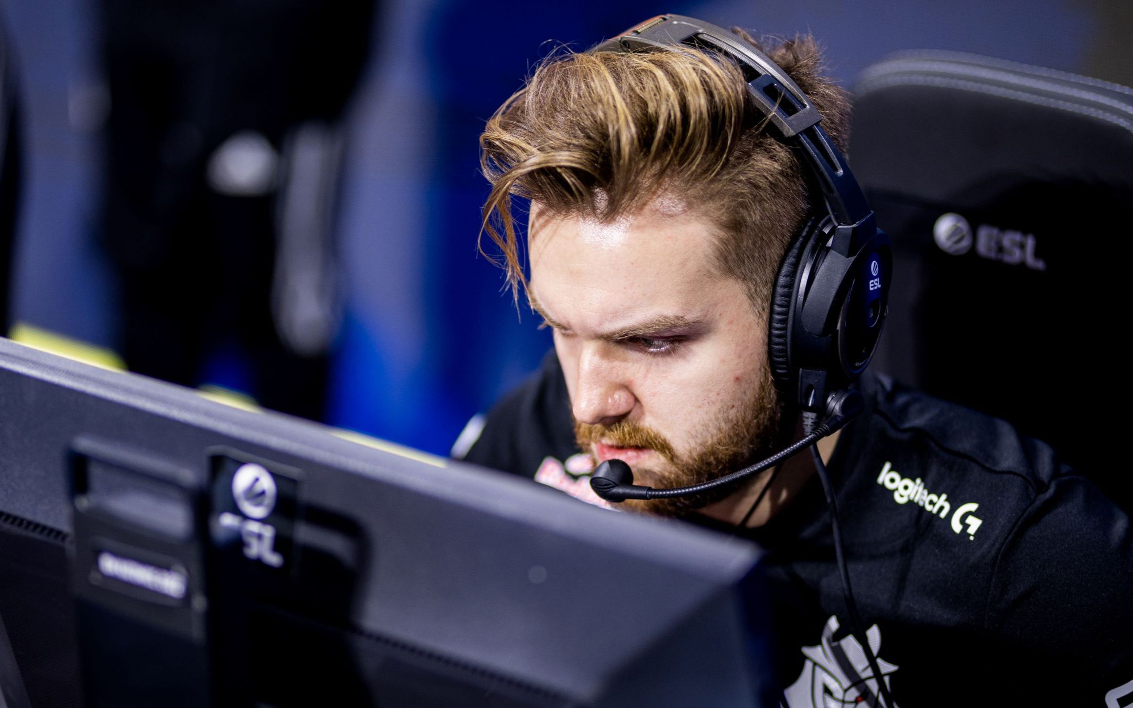 【csgo】表面上看是沙鹰空枪,实际是在致敬niko