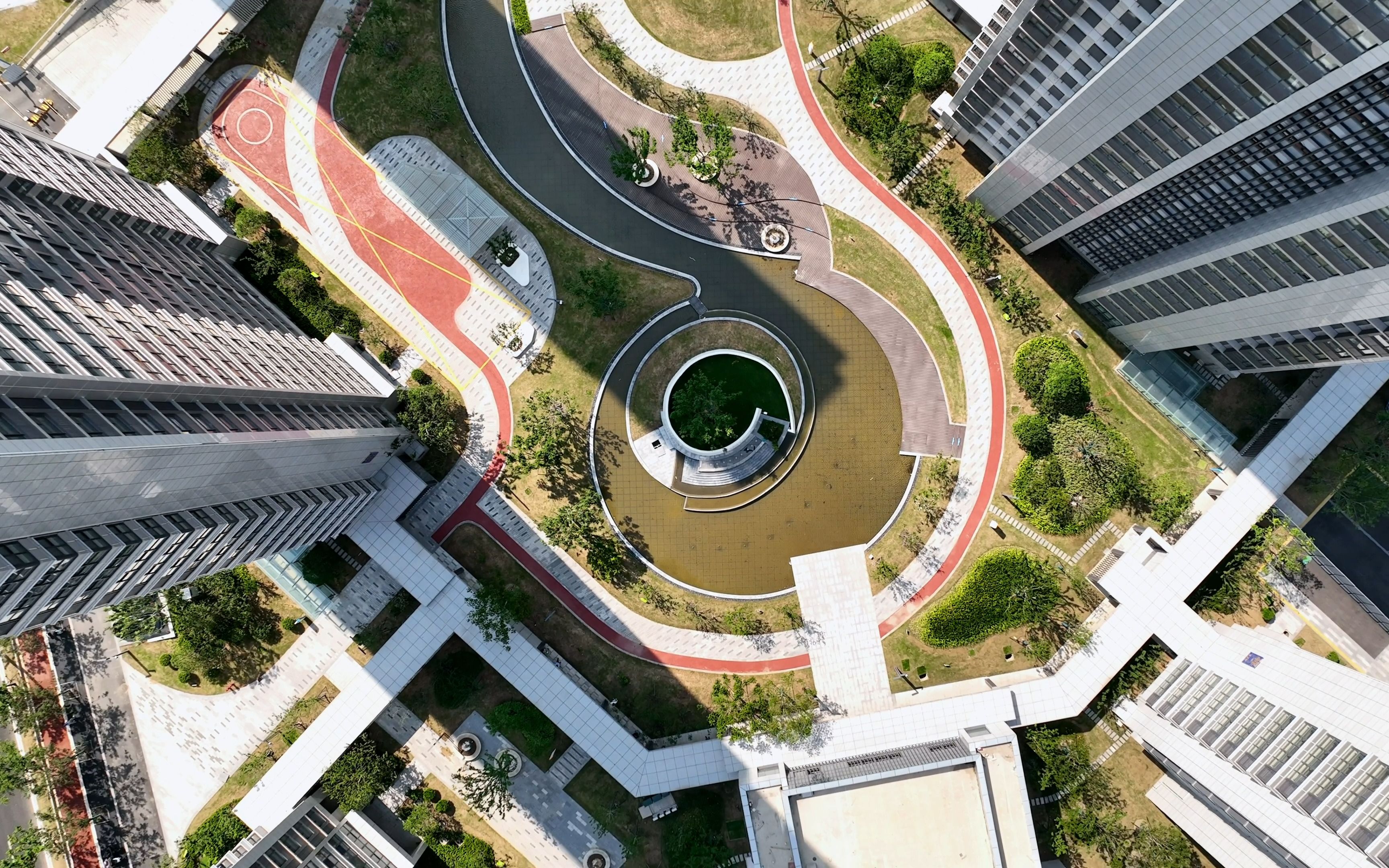 浅看一眼网红国际人才租赁社区