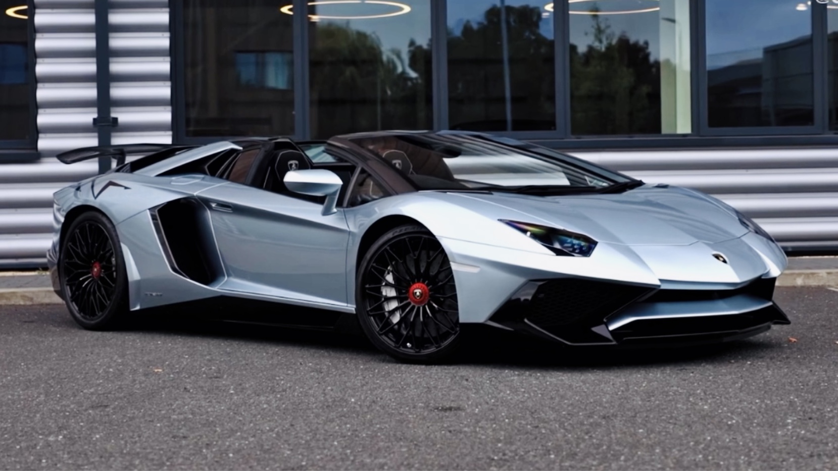 兰博基尼 lamborghini aventador sv roadster