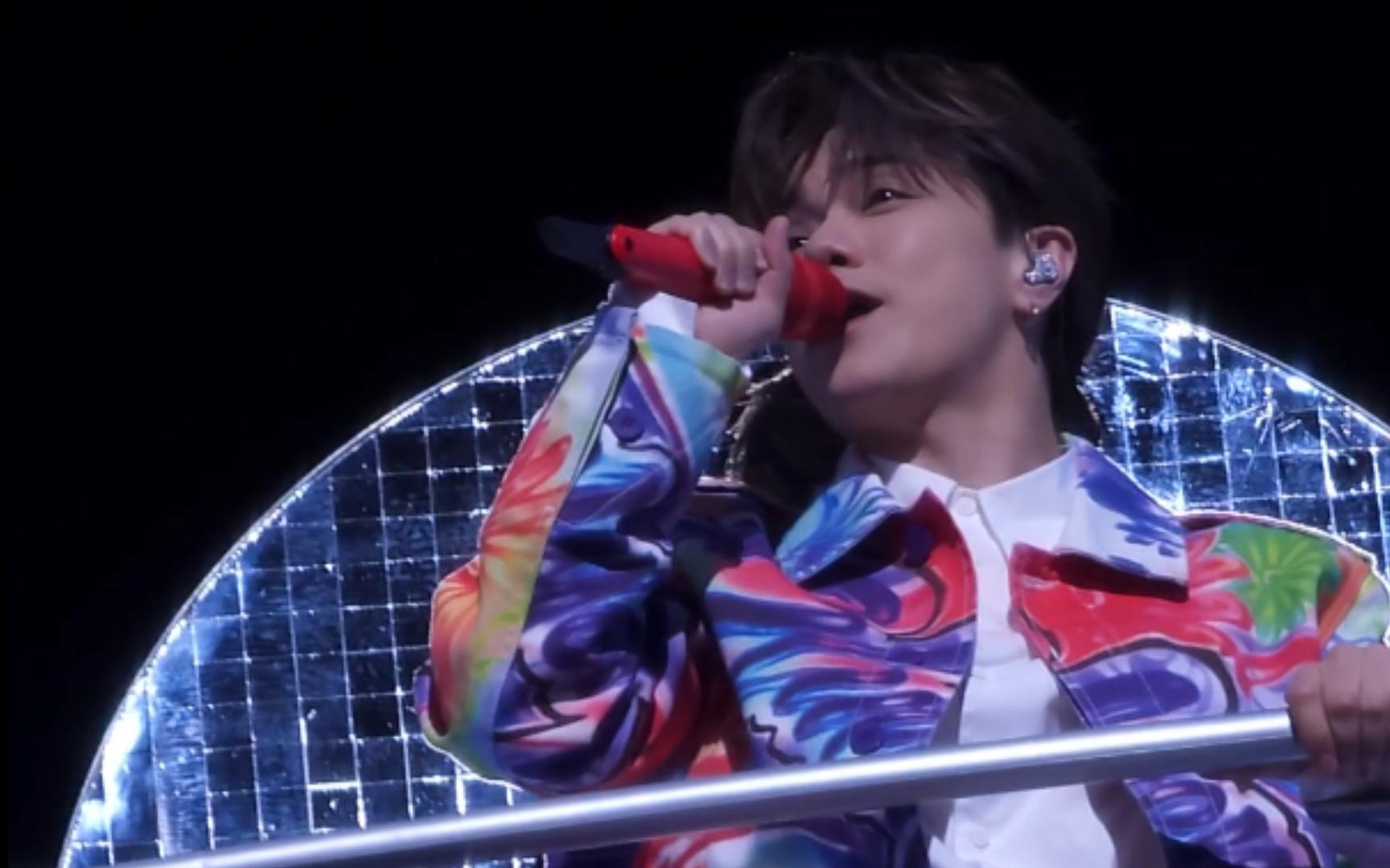 大霹雳 妈呀,他就在我头顶唱歌╥-╥(张敬轩生日会24.1.