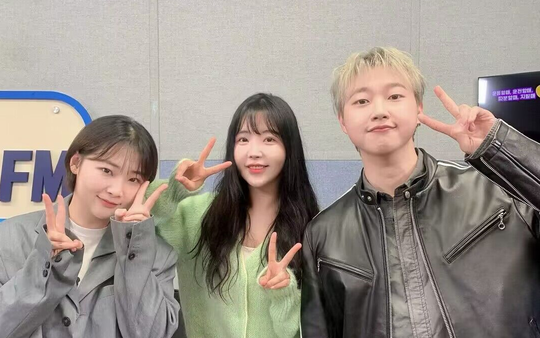 【无中字live】240215 一哈大聪明raina电台节目现场直播访谈(特邀