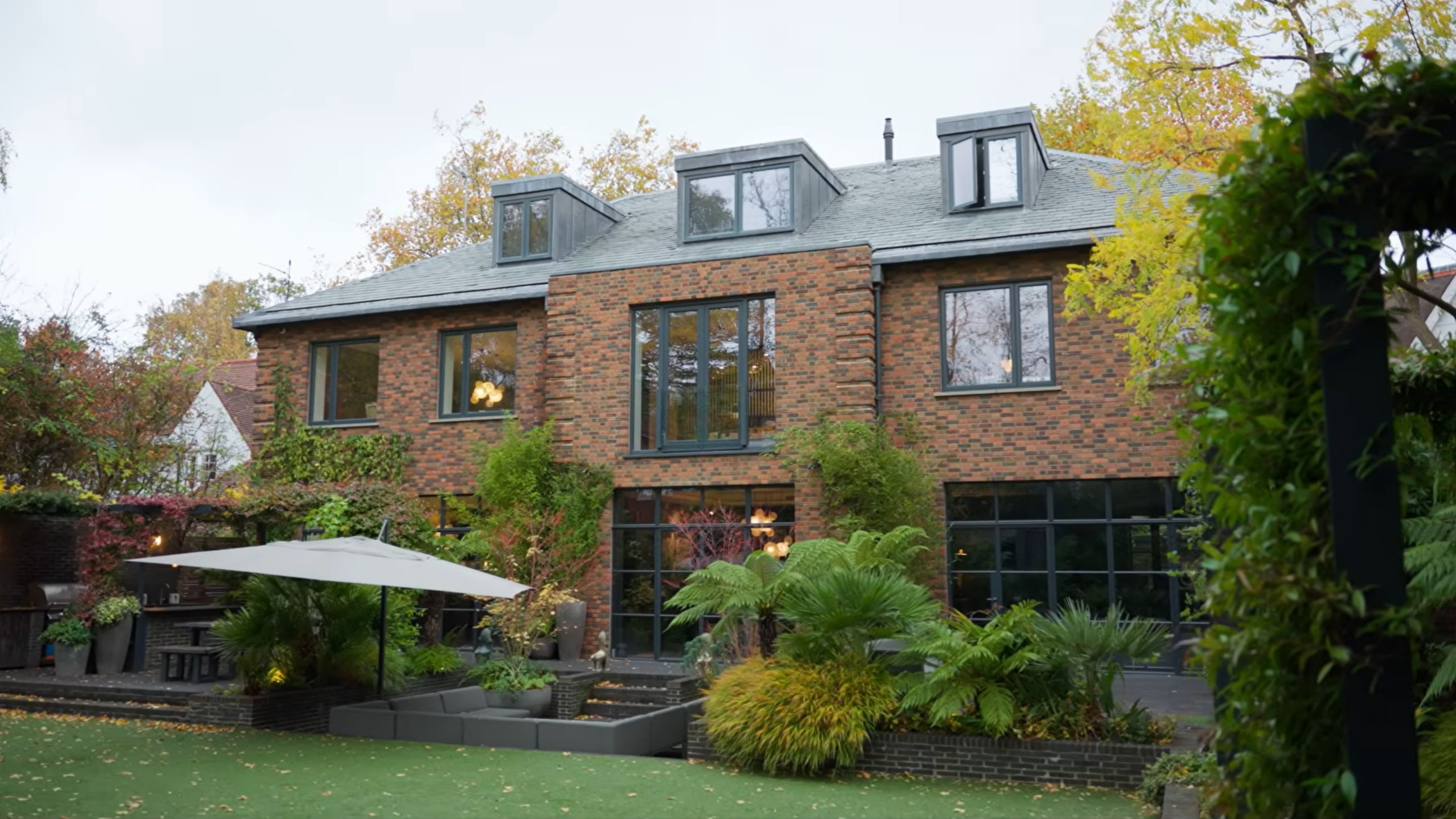 英国北伦敦全面翻新的乡村别墅豪宅