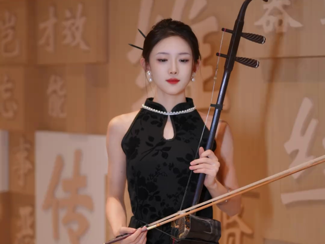 听着《漫步人生路》神仙打架的年代一去不复返