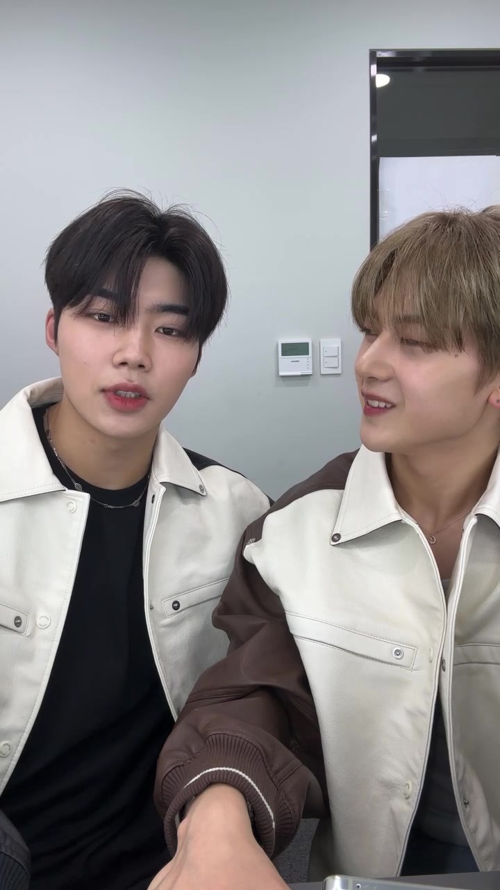 【三站联合】1102ins直播 生肉 zerobaseone