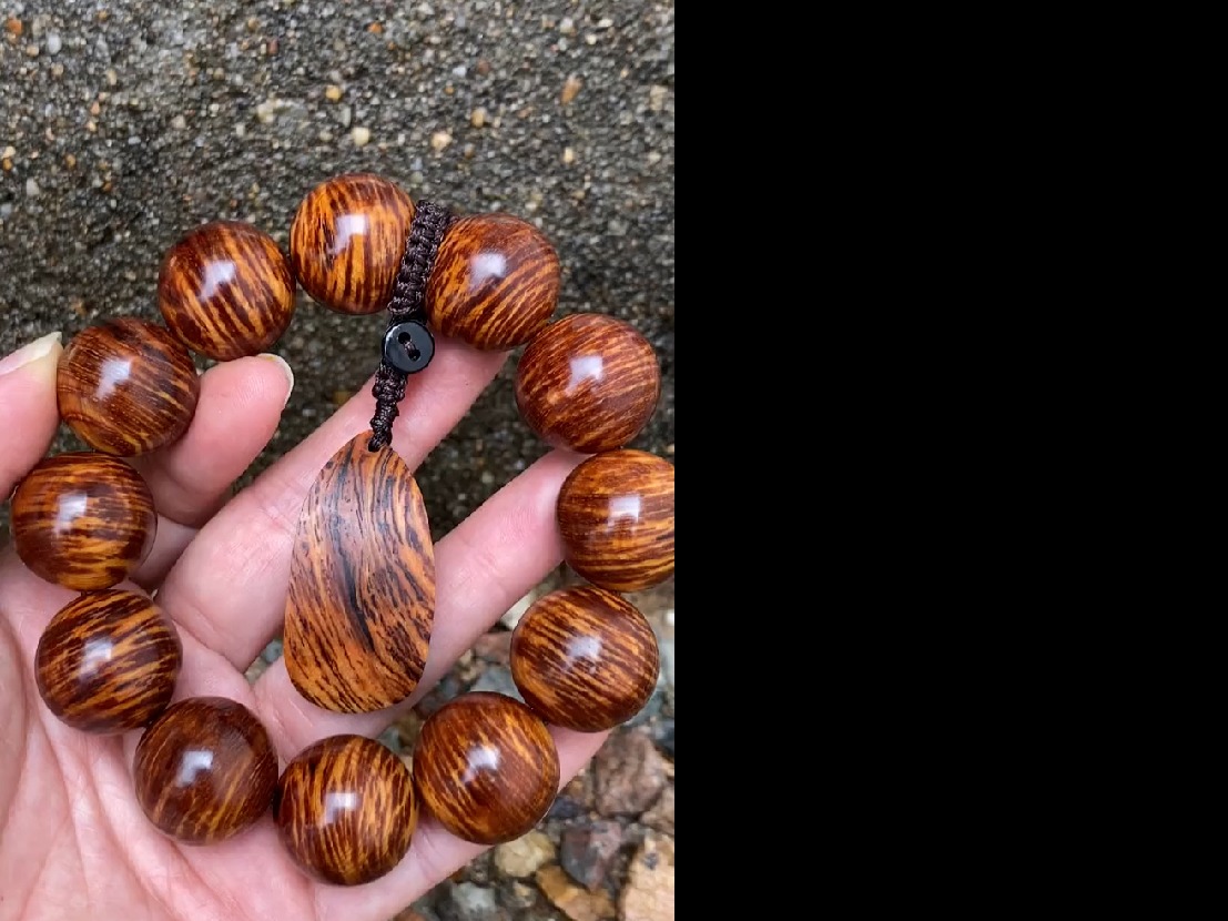 77博物馆收藏品顶级太行崖柏陈化料黑金钢流星雨木星纹20罕见牛货可遇