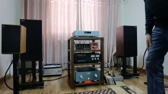 Скачать видео: 399hifi中国声 麒麟cD十功放 AT50开声《小提琴》