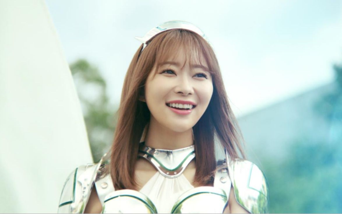 指原莉乃oppo广告片中cos圣女贞德大展自信风采和饭news