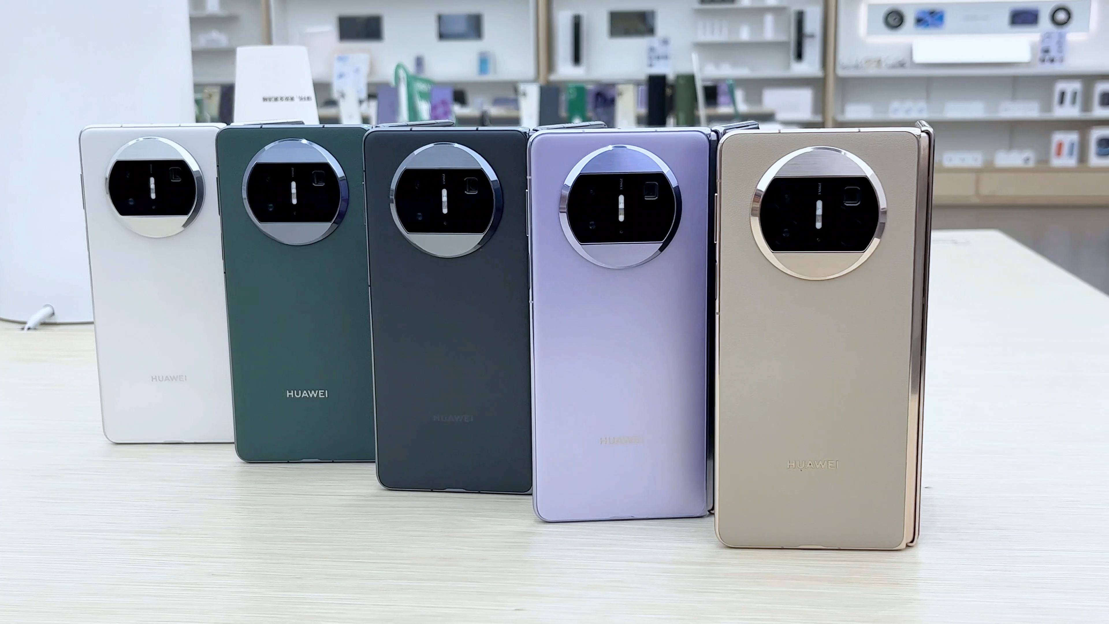 华为折叠屏 mate x3 领启时代