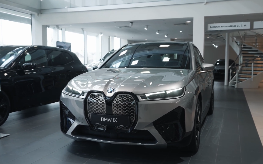 2023款宝马ix 326马力 外观和内饰细节