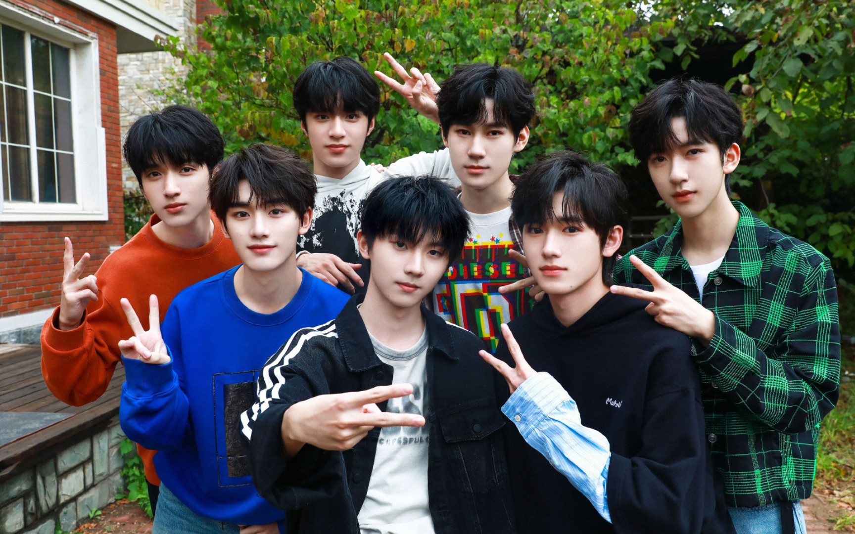 路人恶评时代少年团颜值,只能说颜值参差不齐,好的很好看,不好的都