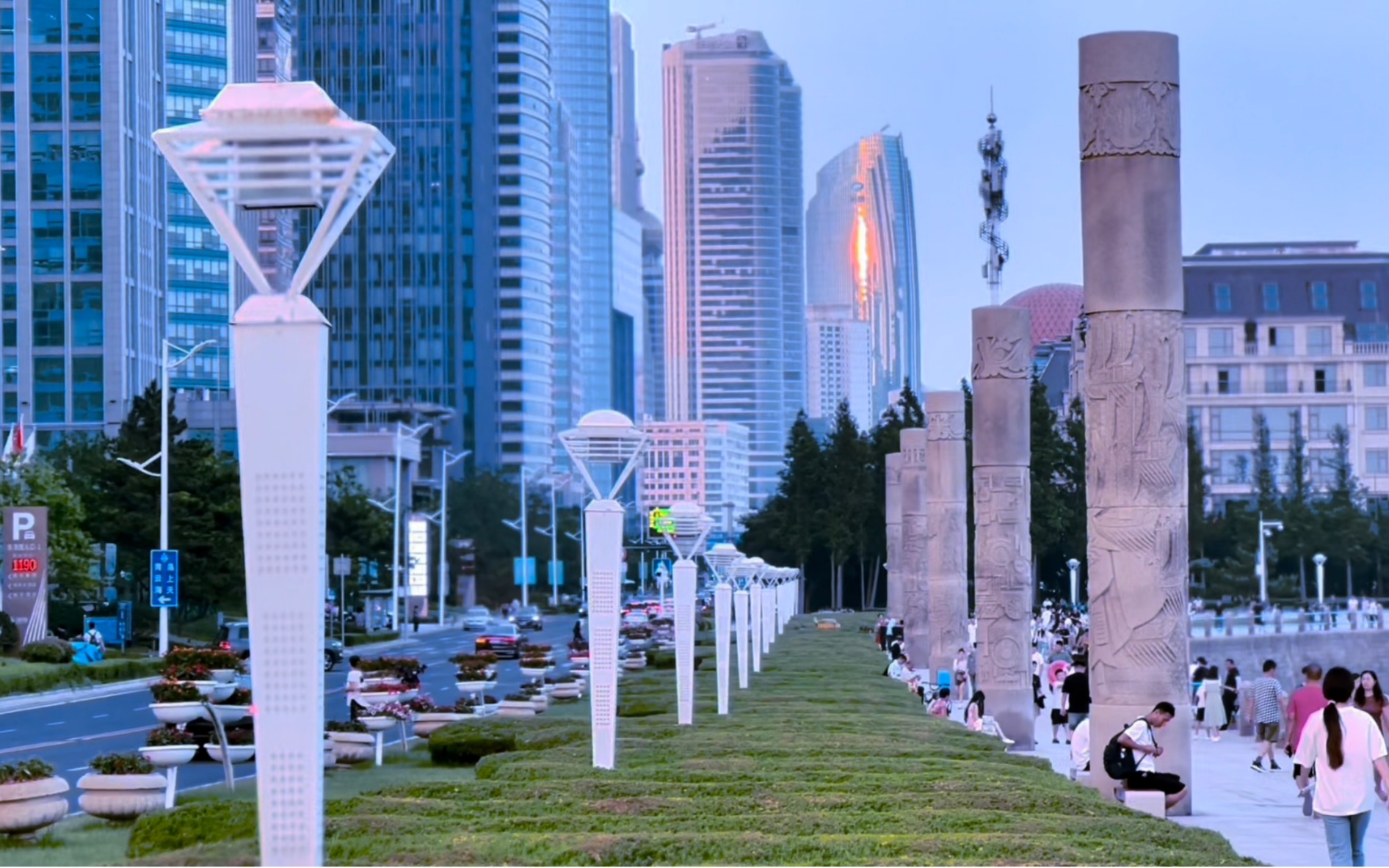 山东省青岛市东海西路,不愧为大城市,实在太美了,真的太美了!