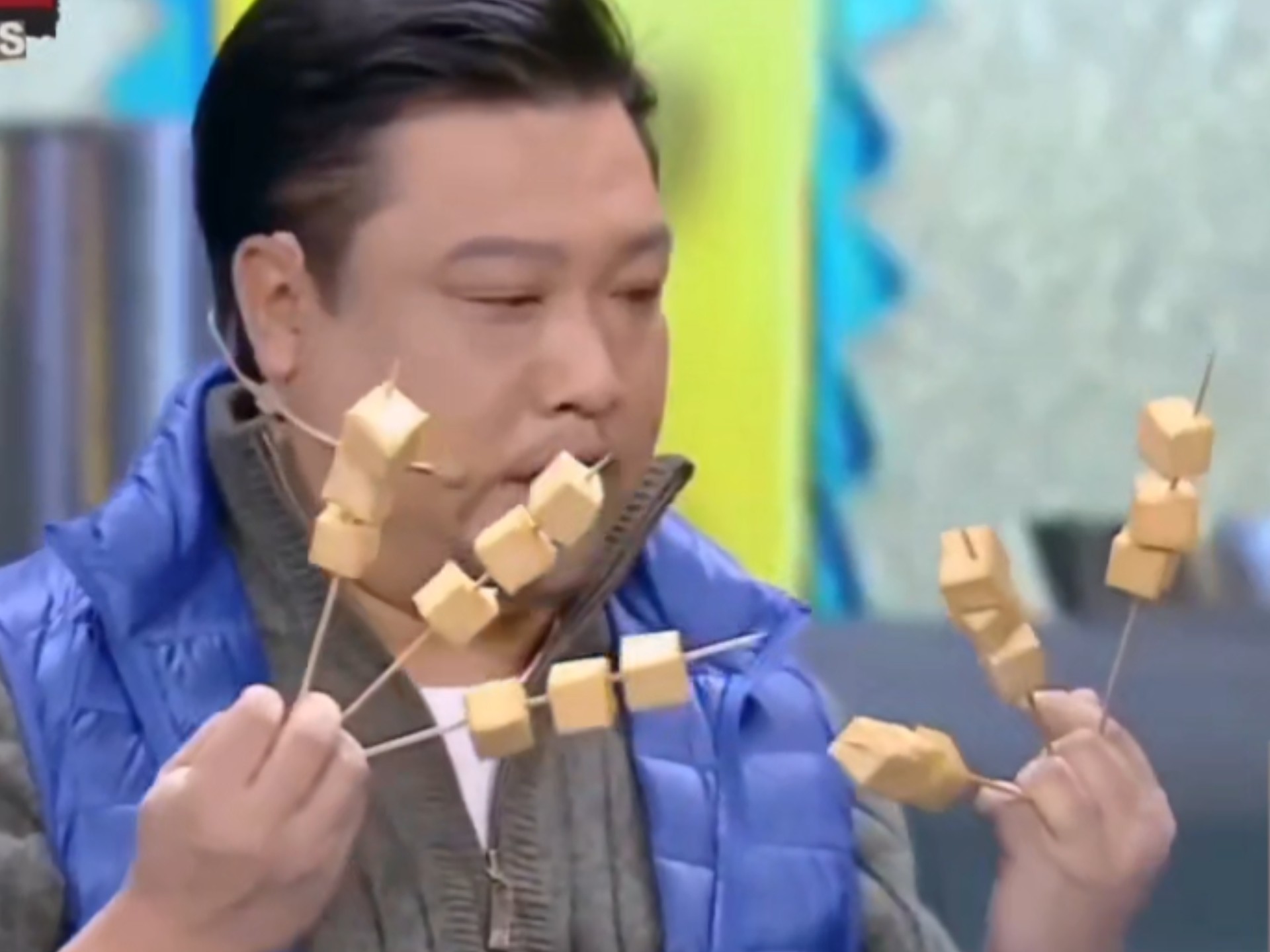 贾冰,王雪东作品《深夜麻辣烫》