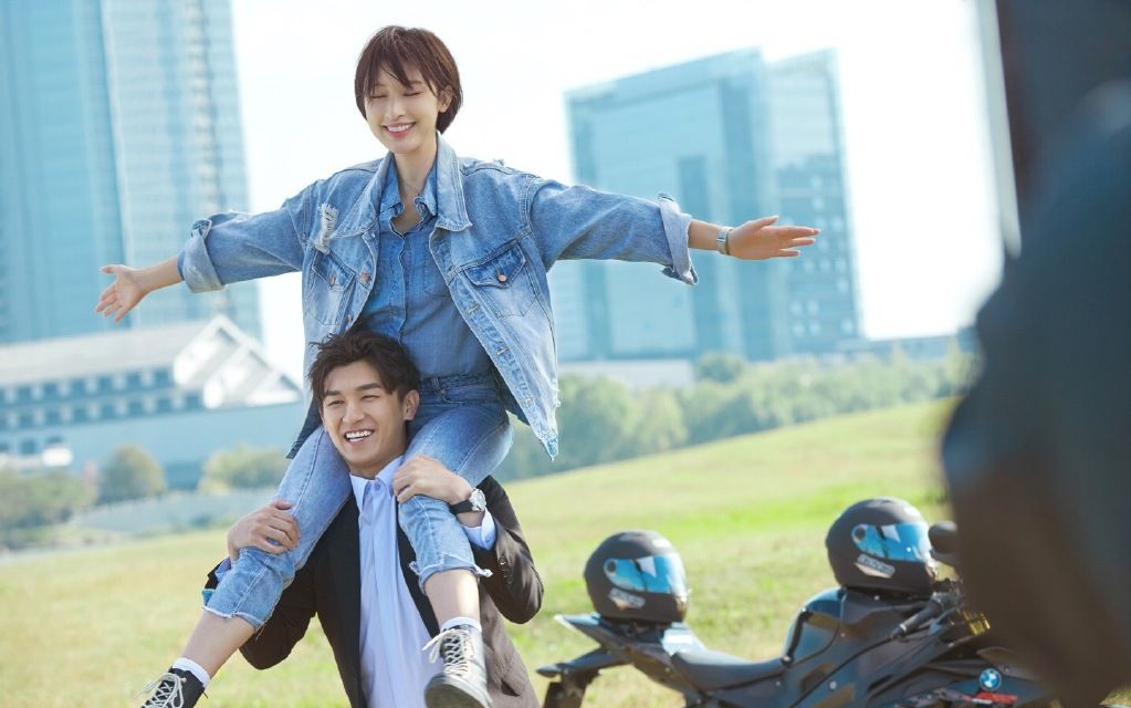 杨旭文张俪方苏晋玉cp用主演版飘打开金牌投资人转圈片段