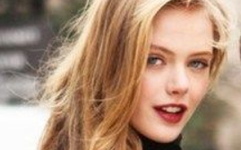 [图]长得好看+设计图里走出来的身材+教科书式台步=Frida Gustavsson <不让人活的女人>