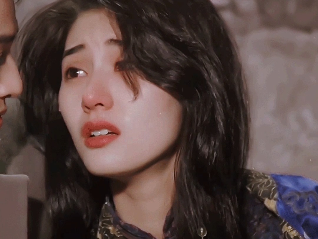 都是演一秒流泪,邓恩熙深情自然 李嘉欣却美出天际!