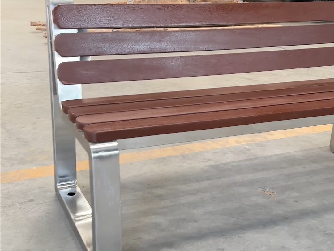 户外公园椅源头厂家,需要大批量采购的朋友可以找我哦,款式还可以定制