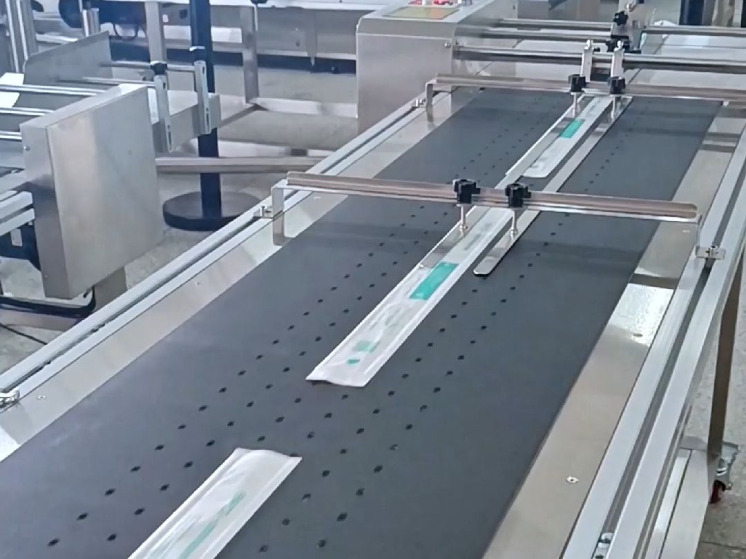 吸附分页机医疗器械包装袋摩擦式uv分页机