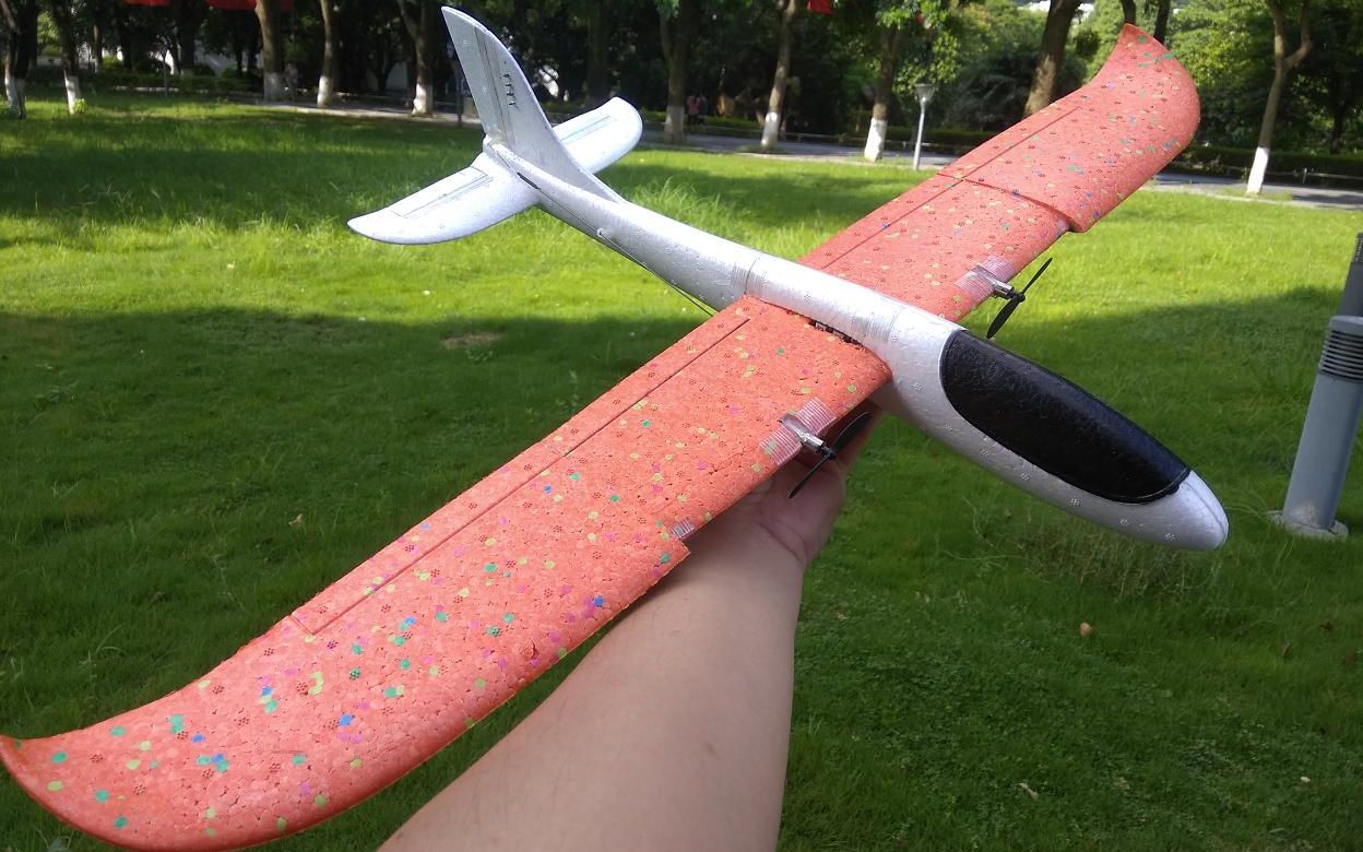 微型航模手抛飞机改遥控航模加长机翼加双发方案