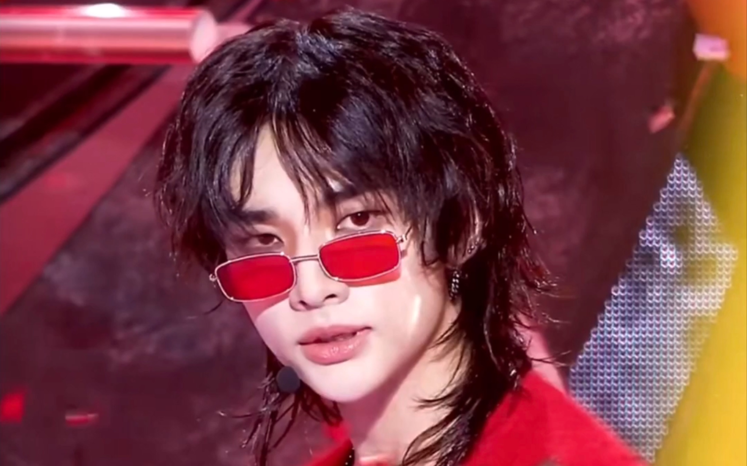 【黄铉辰舞台直拍】"chk chk boom"一键换装