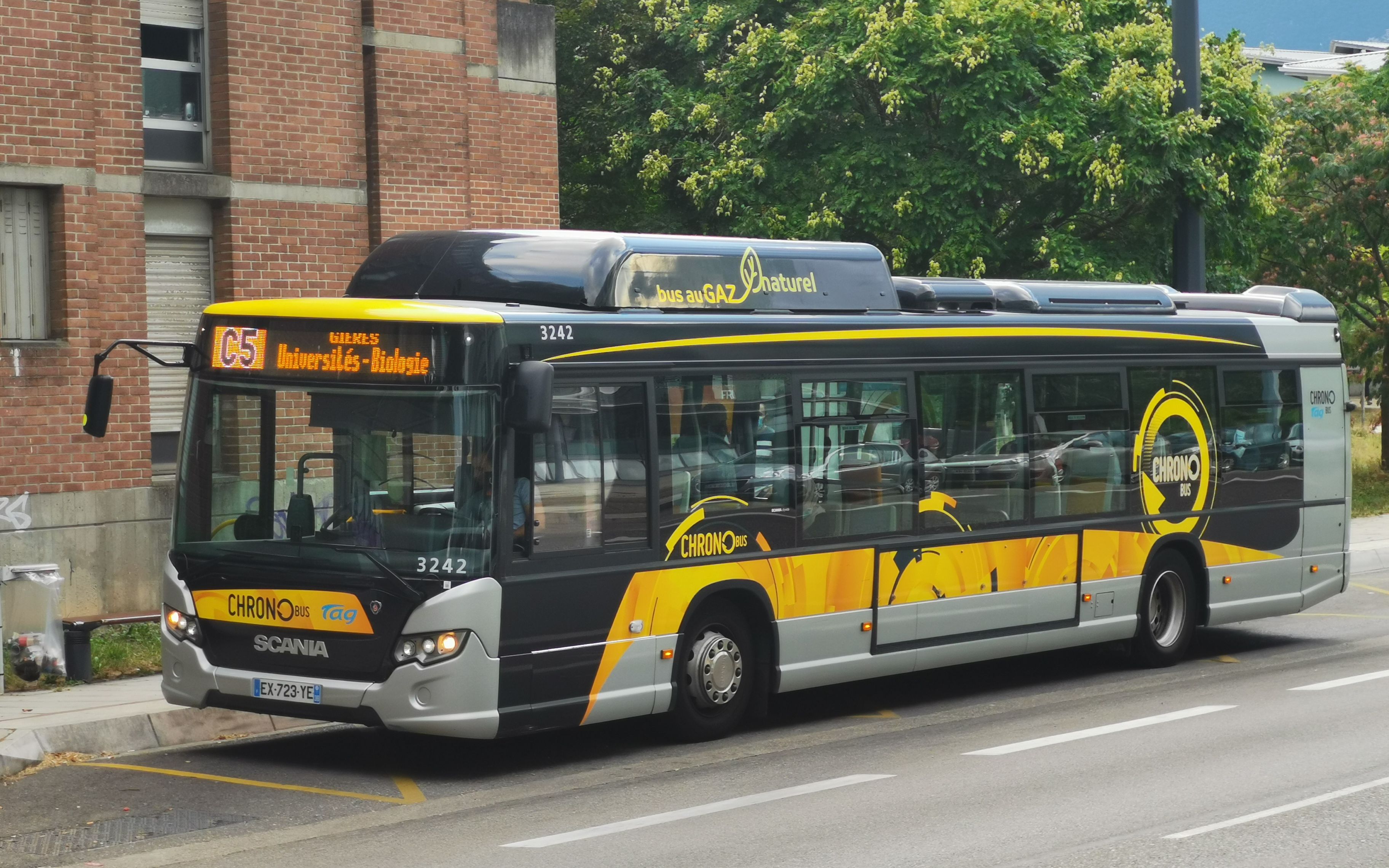 公交pov暑假里冷清的校园直通车法国格勒诺布尔公交c5路前方展望