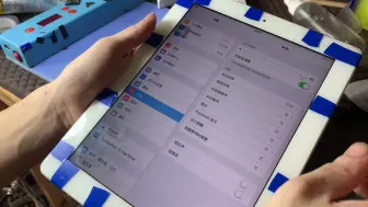 Download Video: iPad2的通病就是喇叭破音。今天来换一换喇叭