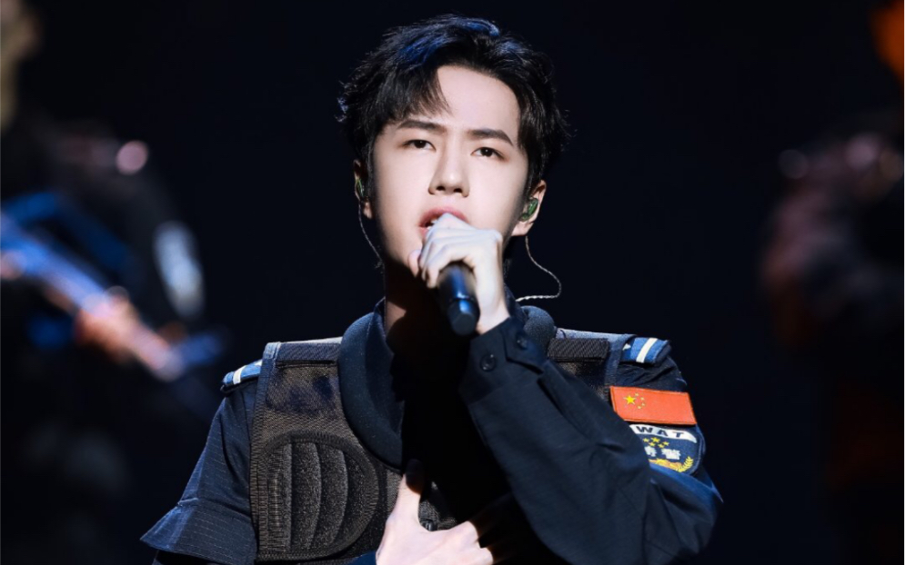 王一博渴望光荣舞台# 致敬每一份守护与坚持,致敬人民警察!