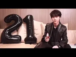 Download Video: 一个没见过的发布在外网的小马21岁生日的视频#马嘉祺