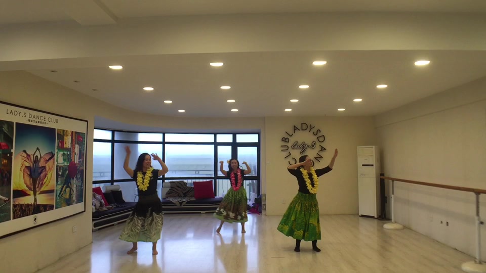 青岛舞蹈 夏威夷风情 呼啦舞hula dance 暖暖的夏日快来吧!