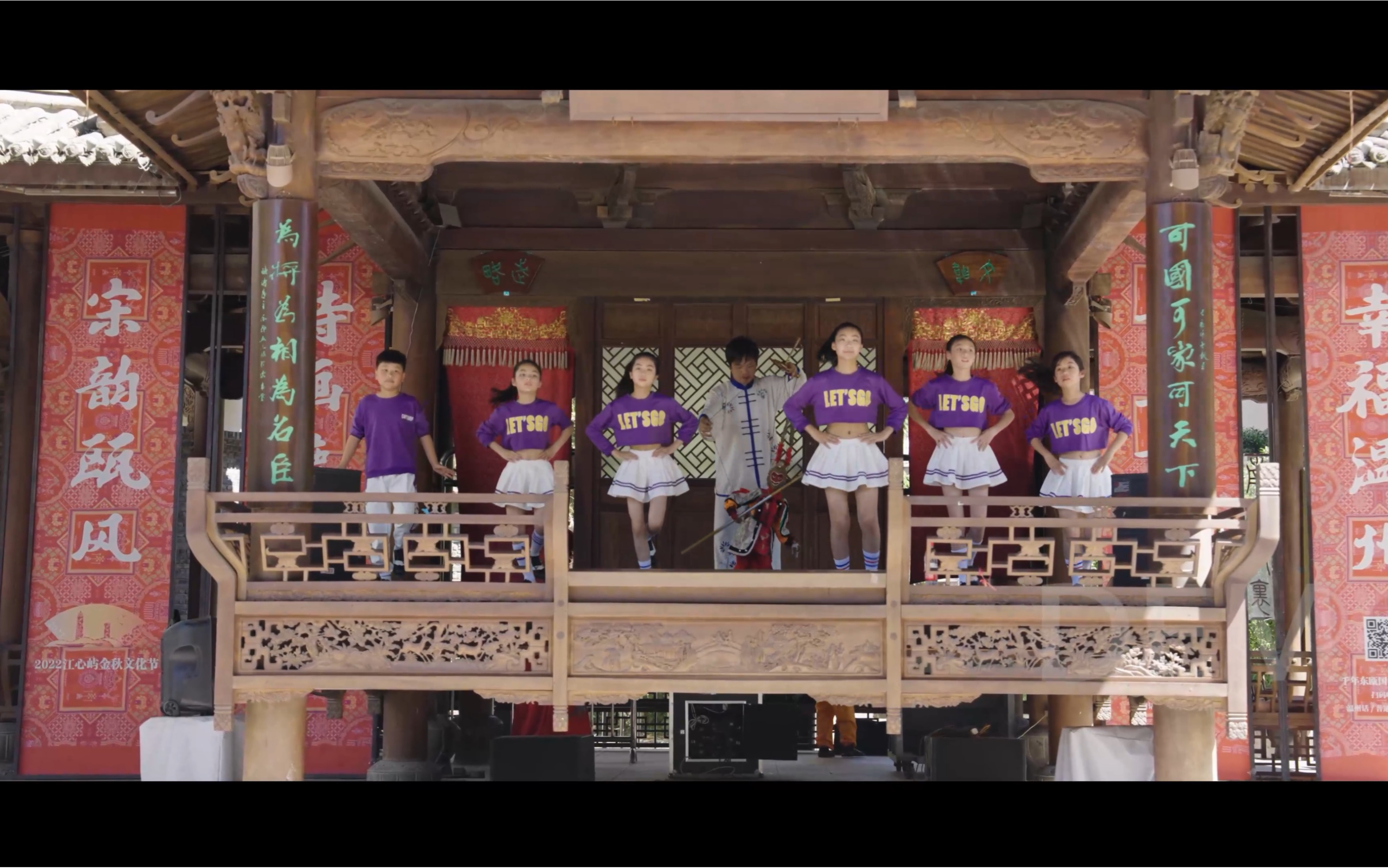 牵线木偶戏花絮,离不开平时刻苦排舞,感谢家长的支持,孩子正常道路上