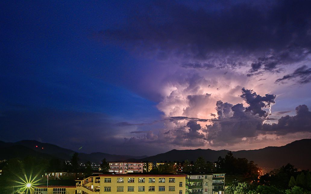 [图]一场雷暴全程