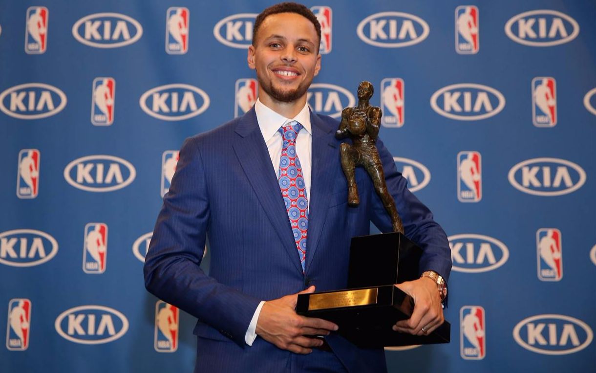 库里携手女儿激情献唱_哔哩哔哩 (゜-゜)つロ 干杯~-bilibili