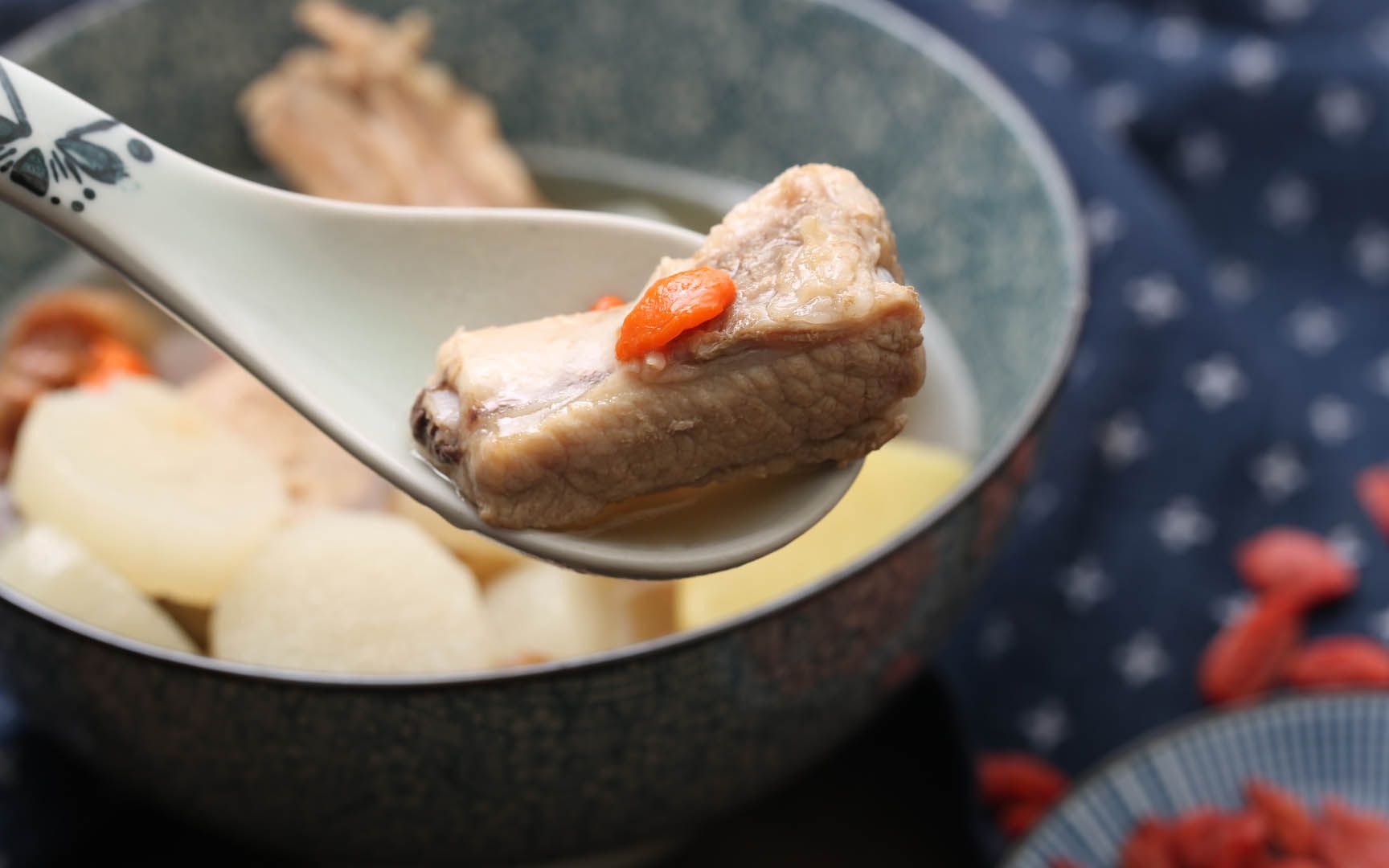 五指毛桃鮮淮山栗子素湯食譜、做法 | YeungMa的Cook1Cook食譜分享