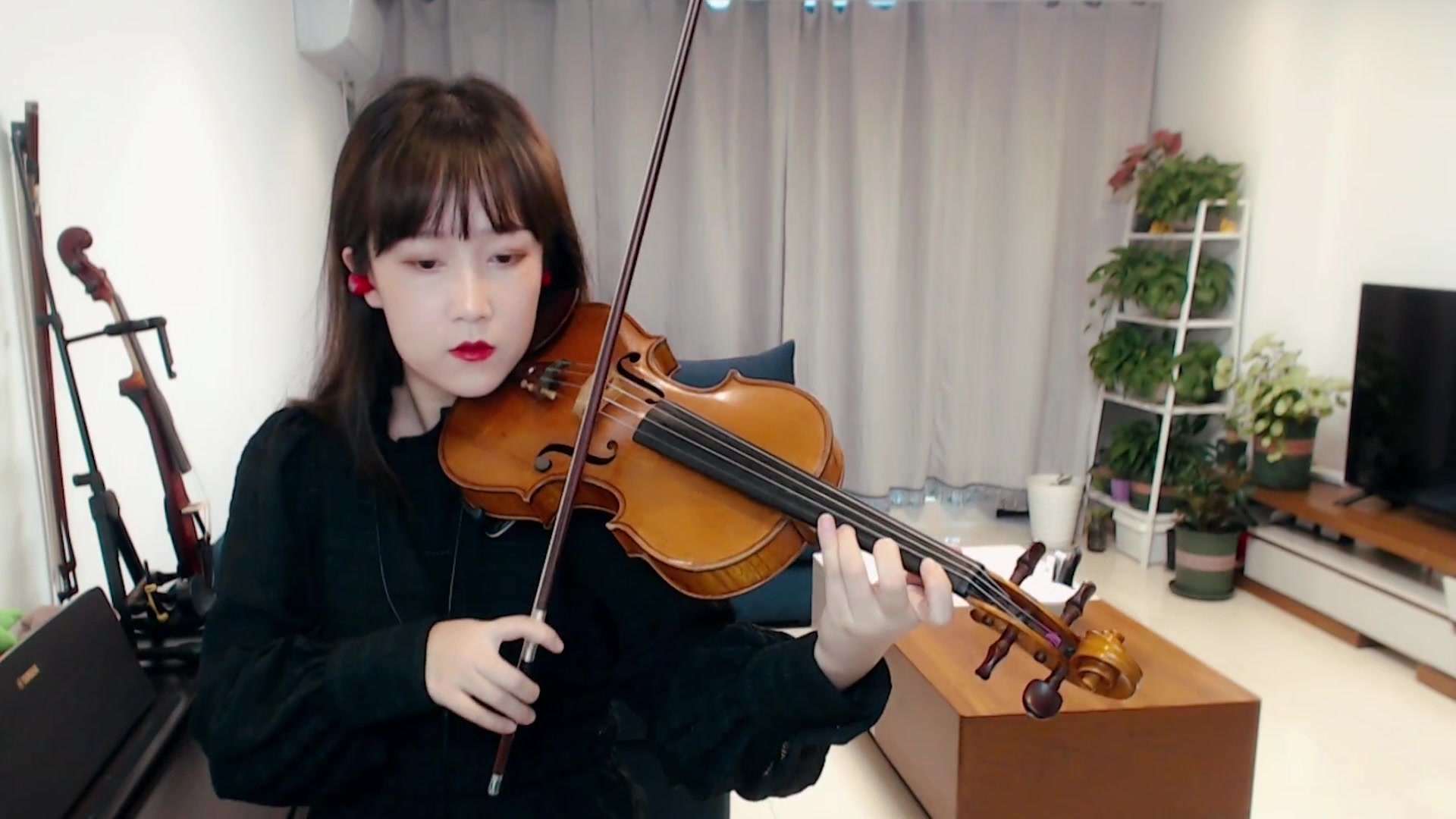 小提琴揉揉酱任然演唱歌曲无人之岛小提琴谱看简介