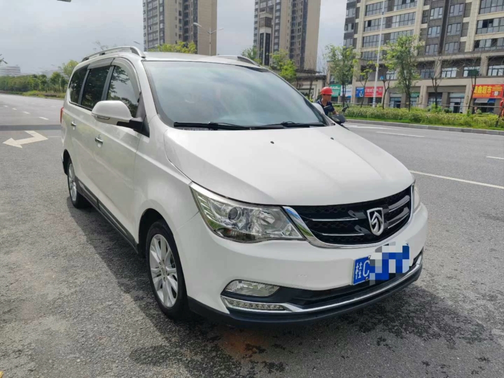 【品牌车型】宝骏 730 2016款 1.