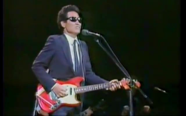 井上陽水LIVE-1982年ごろNHKホール_哔哩哔哩_bilibili