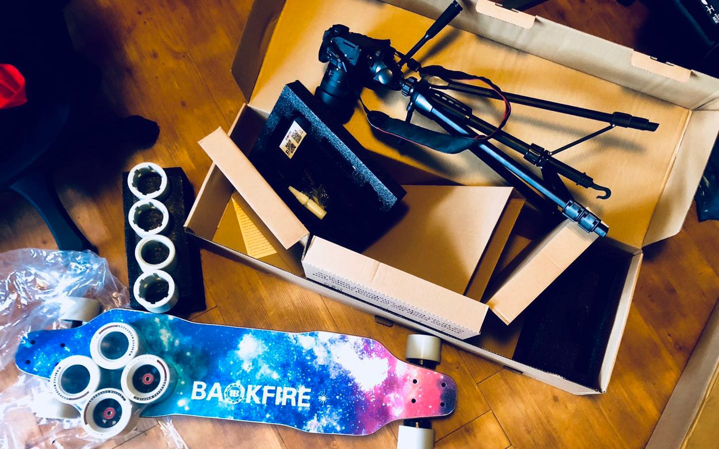 【栗子弟弟的开箱】backfire g2s 电动滑板! 超级好看啊有木有!