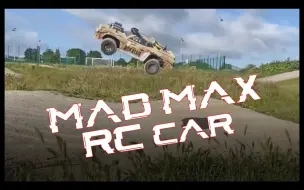 Video herunterladen: 【搬运】FTX Rokatan Mad RC Car 在赛道上猛烈撞击 -  FS飞神自由侠 1/10 短卡/沙漠赛车/越野车