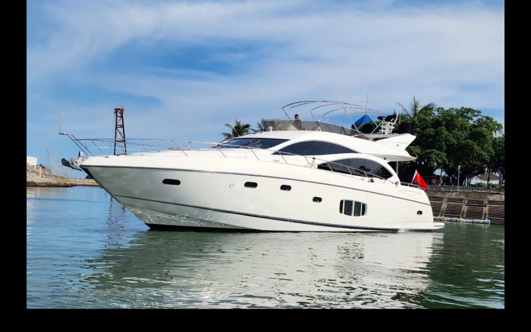 英国sunseeker73呎飞桥豪华游艇