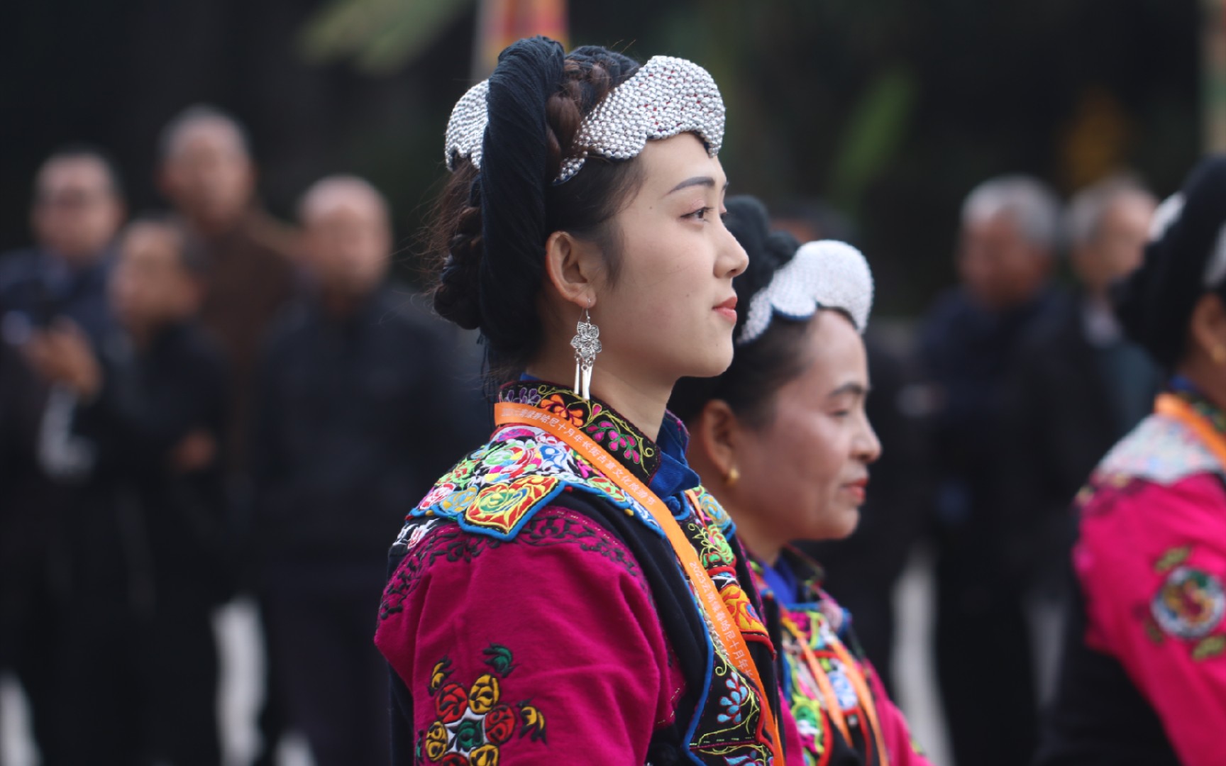 哈尼族文化之旅:探索独特的传统与习俗