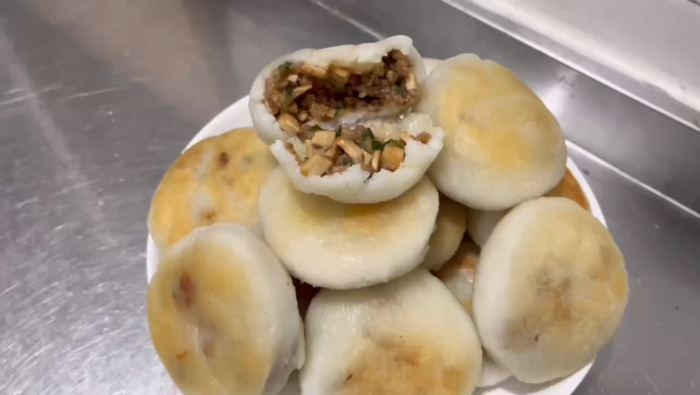 有人知道这是哪里特色美食吗豆干米粉粑又称送灶粑粑儿时记忆