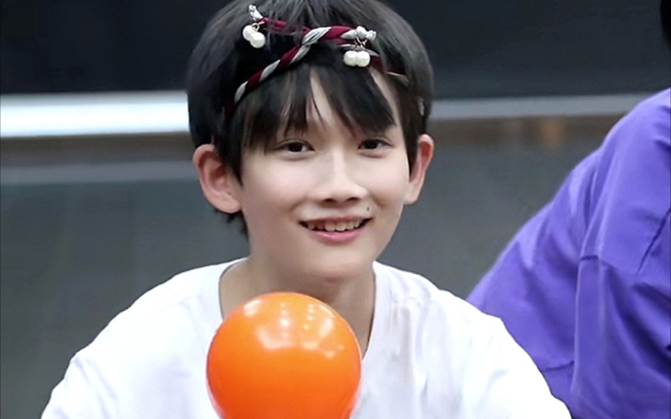 【余宇涵】听说余宇涵还有妈粉?