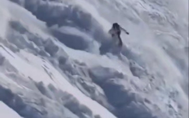 雪崩时滑雪 灾难始终慢我一步