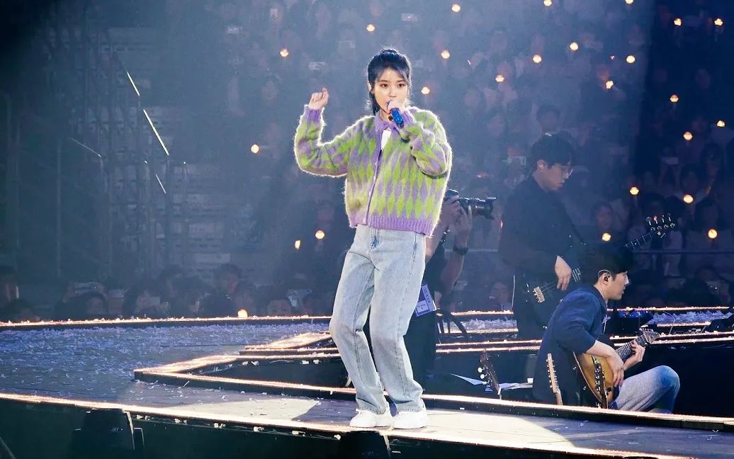 4k超清iu李知恩leon直拍lovepoem191123演唱会现场