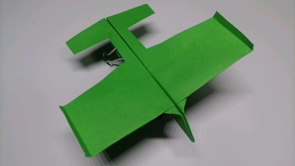 折纸滑翔机 简单图片