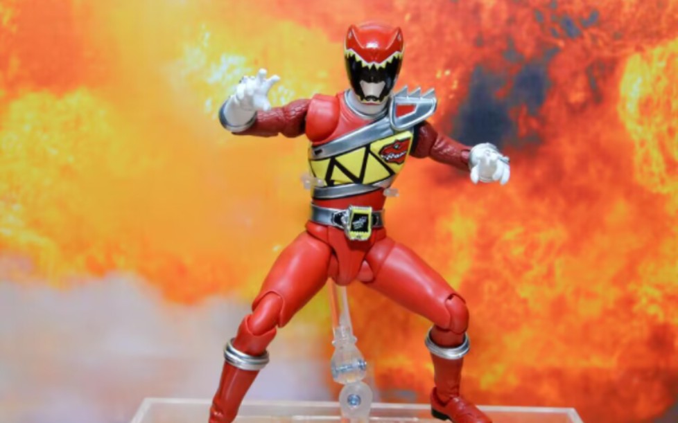 补图 万代 shf 真骨雕 超级战队桐生大古 强龙红 发售决定