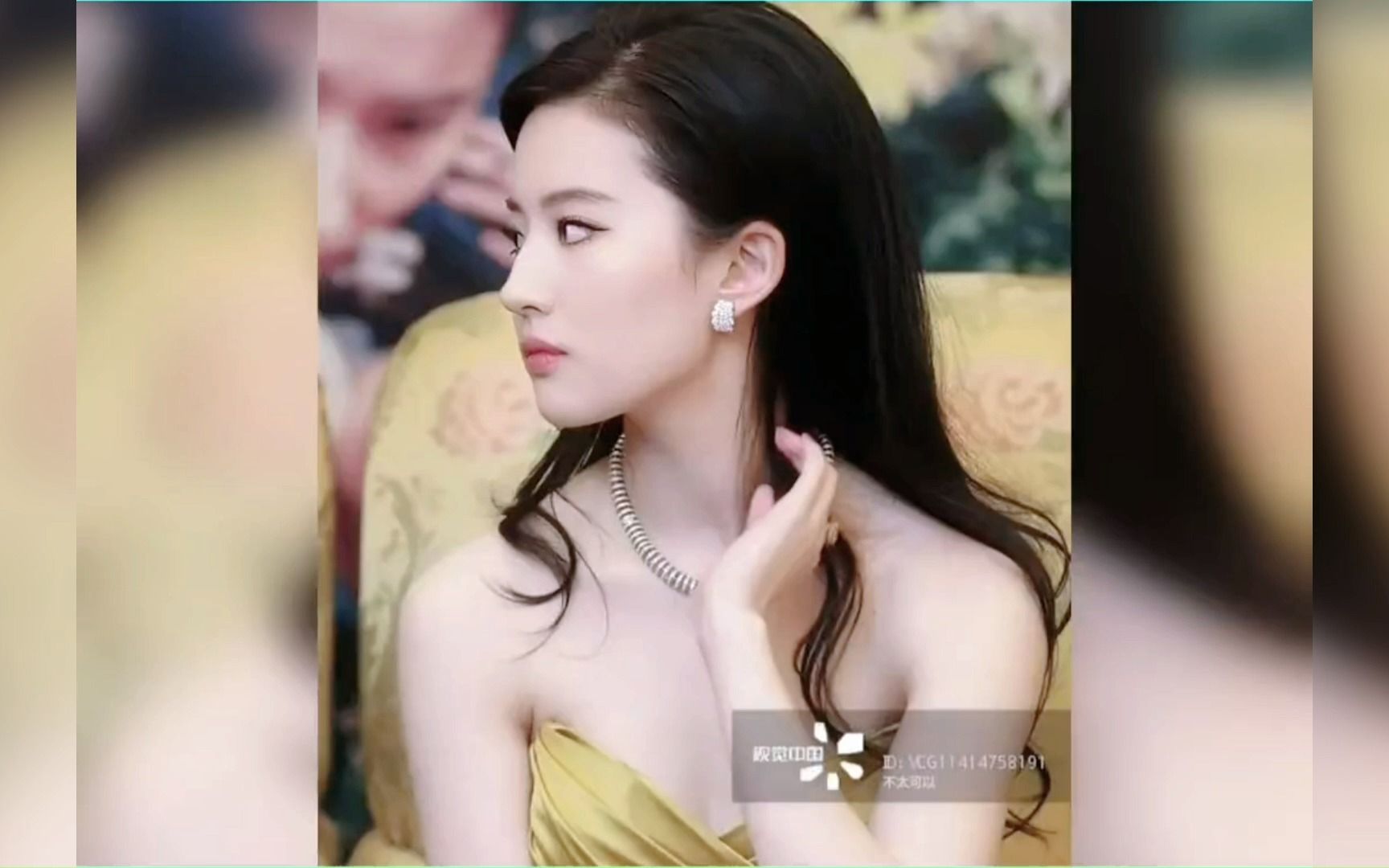 这个侧脸轮廓和五官真的是绝美 不愧是天仙啊 刘亦菲 颜值 神仙颜值