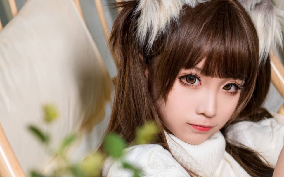 蠢沫沫--白毛衣