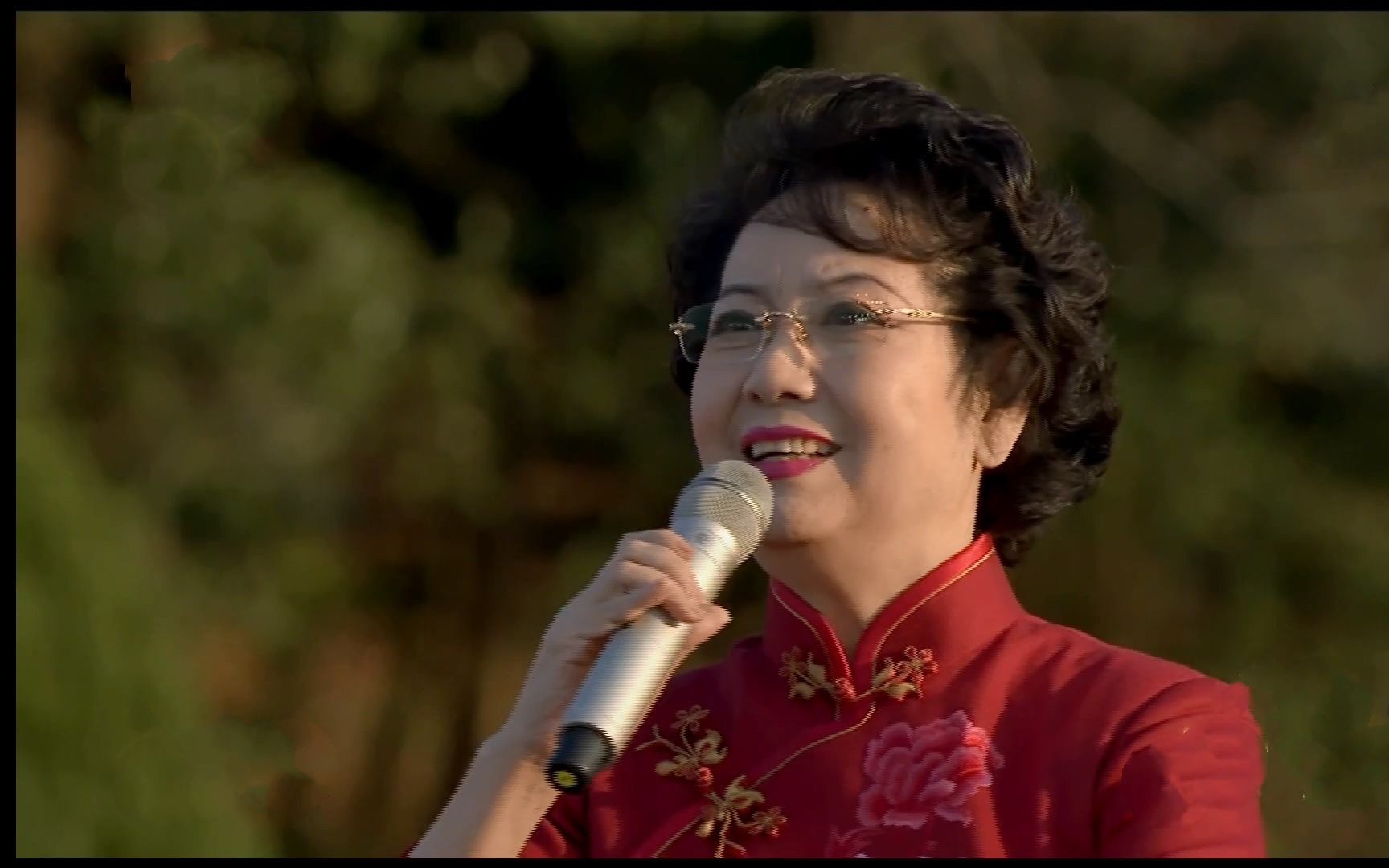 李维康咏梅心连心艺术团赴古田慰问演出20150110