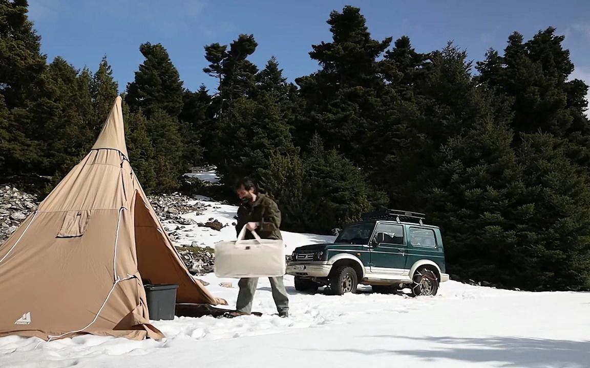 第95集:你见过冬天一人自驾带凉席到野外搭建帐篷露营过夜的吗?