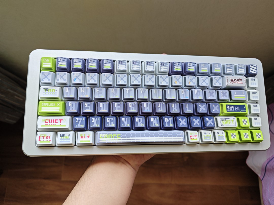 退格(绿洲75)年前传闻回应rakka 可能是今年键圈最大瓜?